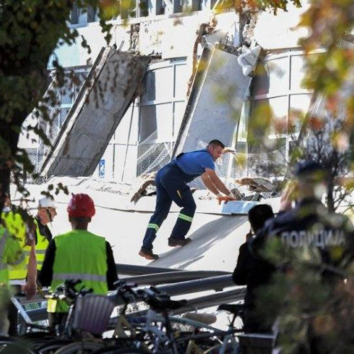 Prăbușirea acoperișului gării din Novi Sad: opt morți și doi răniți sub dărâmături