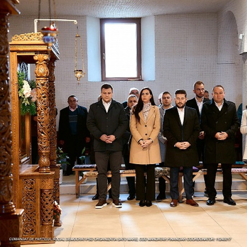 Adrian Micle, preot și politicieni la slujba de duminică la Biserica Ortodoxă "Buna Vestire" din Satu Mare
