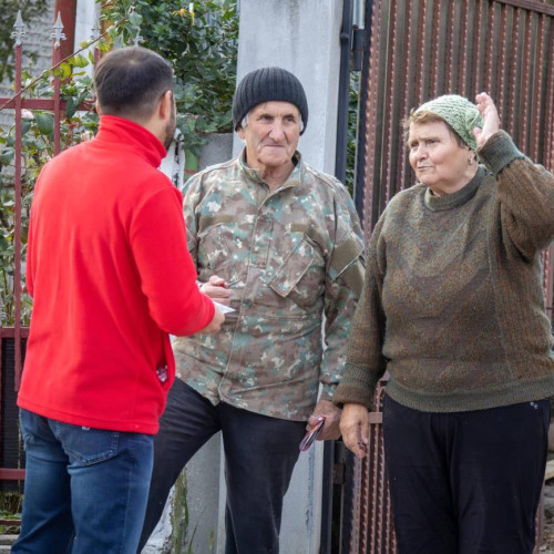 Locuitorii din Aninoasa își doresc politicieni care să pună comunitatea pe primul loc