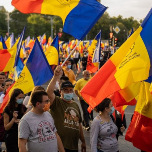 Alianta pentru Unirea Romanilor, votata de peste 500.000 de romani