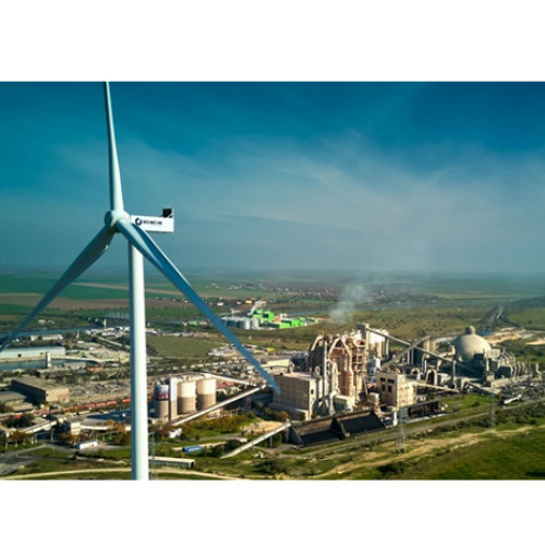 Romcim finalizează parc eolian pentru fabrica de ciment din Medgidia