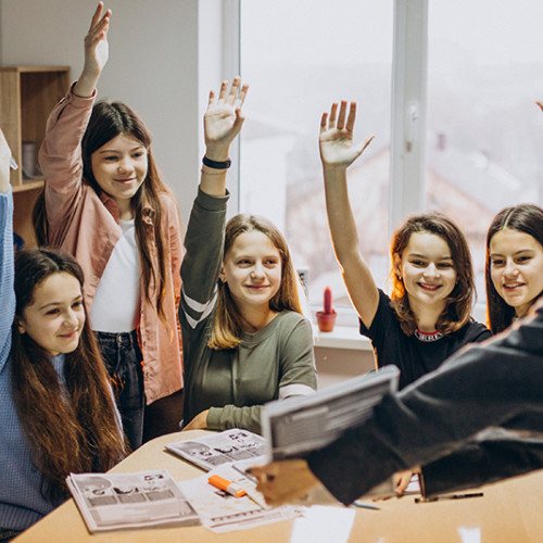 Ministerul Educației virează fonduri pentru burse școlare