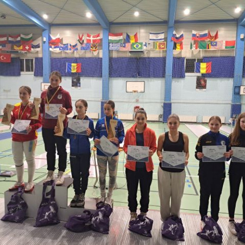 CSM Corona Brașov strălucește la a VIII-a ediție a Cupei Floreta de la Timișoara