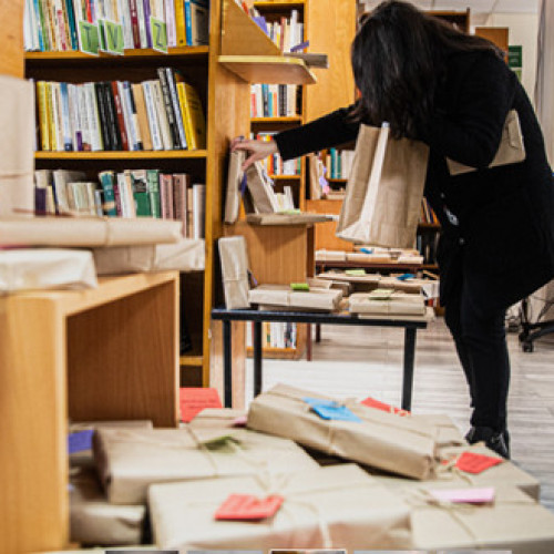 Eveniment inedit la Biblioteca Județeană "Kajoni Janos": Întâlnirea oarbă cu o carte