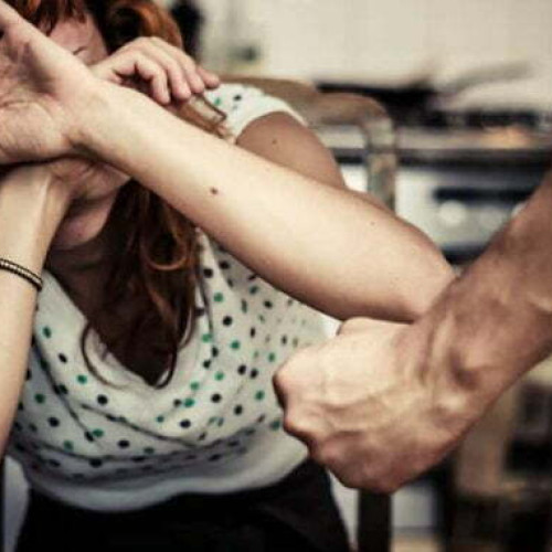 Conflict din gelozie la Brașov: Tânăr de 20 de ani reținut pentru agresiune