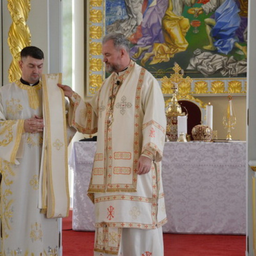 Serbare spirituală la Baia Mare: Tânărul Ioan-Alexandru Mititean devine diacon