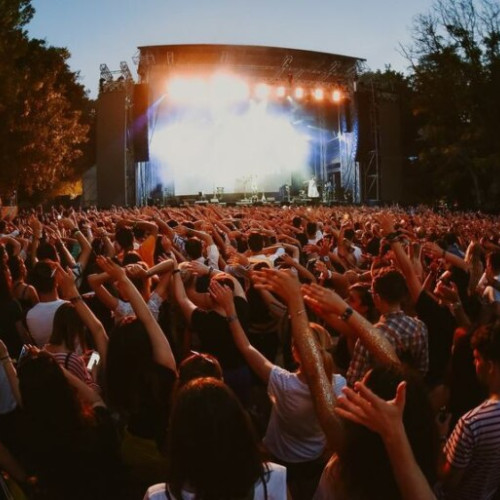 Inaugurarea Teatrului de Vară "Gheorghe Zamfir" în Pitești