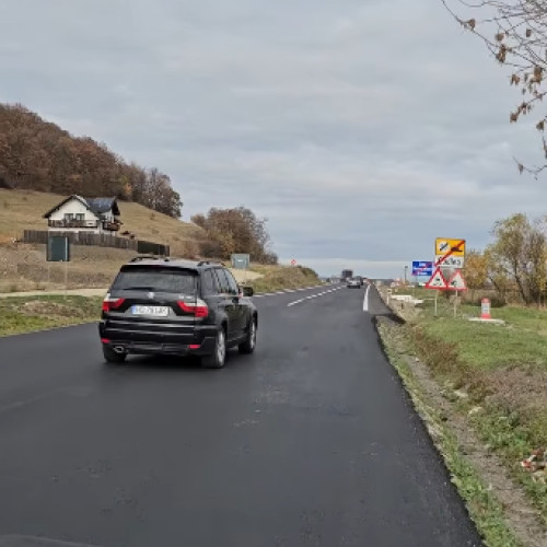 Drumarii au finalizat lucrările de asfaltare pe DN 1