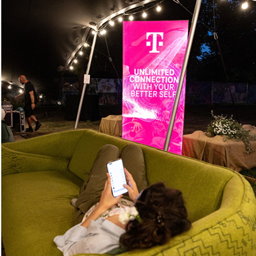 Vodafone va prelua majoritatea activelor Telekom