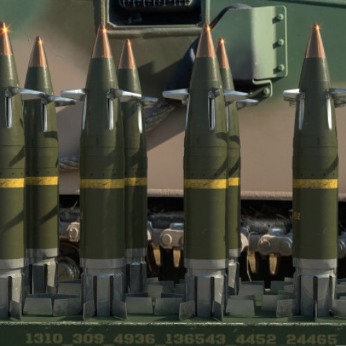 Polonia investește 3 miliarde de zloti în creșterea producției de muniție