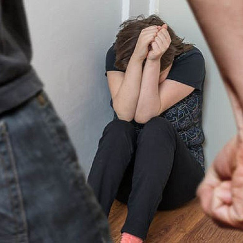 Femeie din Satu Mare agresată de fostul soț, ordin de protecție provizoriu emis