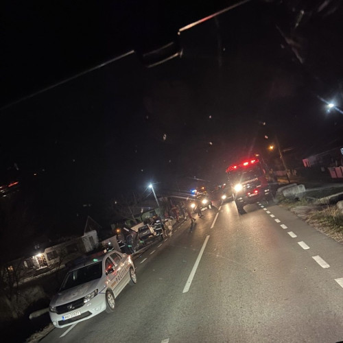 Accident grav la Vladuleni: Trei autoturisme implicate
