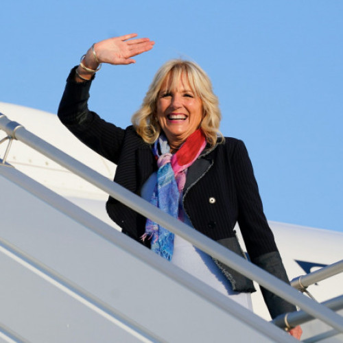 Jill Biden stârnește controverse cu ținuta sa la vot