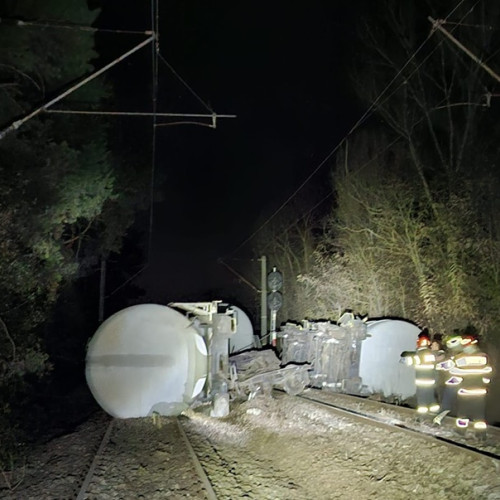 Trafic feroviar oprit în Mehedinți după deraierea trenului de marfă