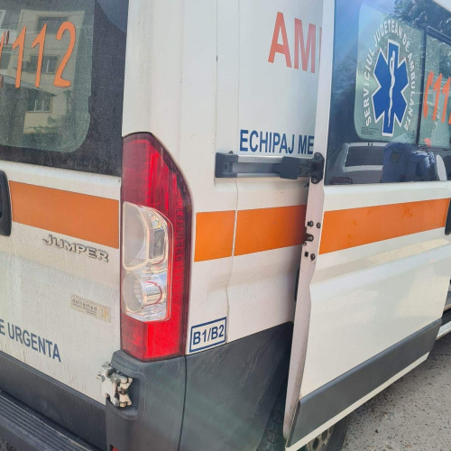 Bărbat rănit ușor în urma unui accident, dar cu o criză hipertensivă