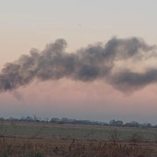 Incendiu la un camion în localitatea Carpinis, județul Brașov