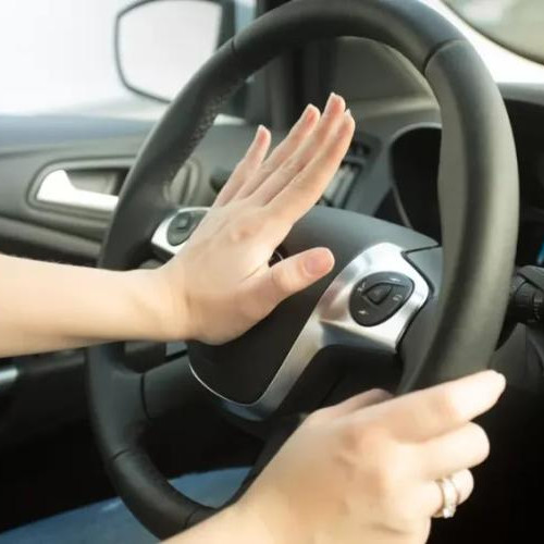 Apelul unui clujean privind zgomotul provocat de claxoane