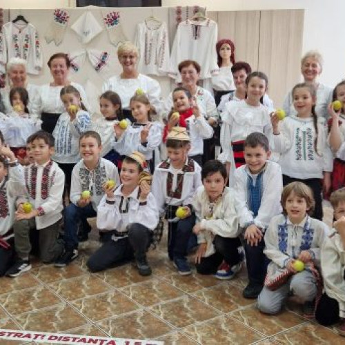 Elevii din Baia Mare descoperă tradițiile românești la un eveniment special