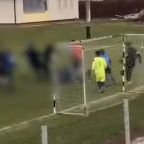 Meci de fotbal junior în Bontida se transformă într-o altercație între părinți