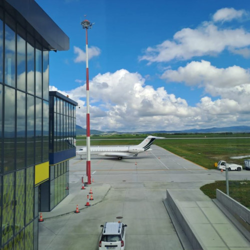 Aeroportul Internațional Brașov - Ghimbav își îmbunătățește măsurile de siguranță împotriva păsărilor