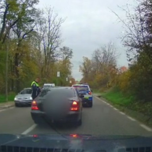 Șofer amendat și lăsat pieton după o urmărire periculoasă a unei mașini de Poliție