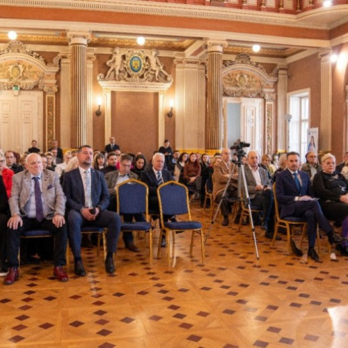 Conferința internațională "Universitatea și Cetatea. Aradul, oraș universitar" a avut loc la Palatul Administrativ