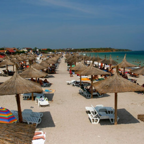 Vinerea Neagră a reducerilor atrage turiști pe litoralul Marii Negre