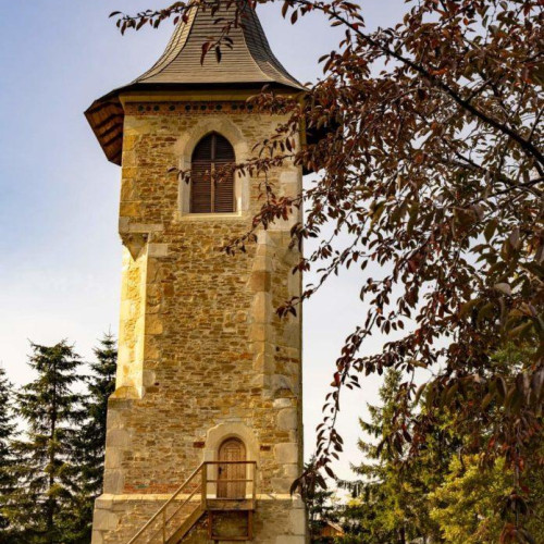 Povestea fascinantă a Turnului Clopotniță de la Popăuți, un simbol al apărării Moldovei