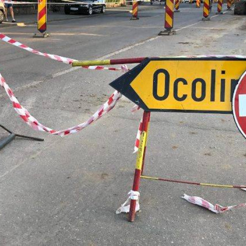 Atenție, participanți la trafic! Se închid lucrări la un sens giratoriu din Târgoviște