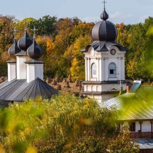 Manastirile din județul Botoșani incluse în circuitul turistic național