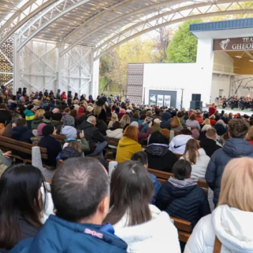 Deschiderea Teatrului de Vară "Gheorghe Zamfir" la Pitești