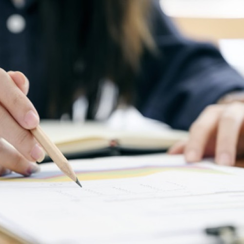 Ministerul Educației publică modele de exercitii pentru BAC 2025