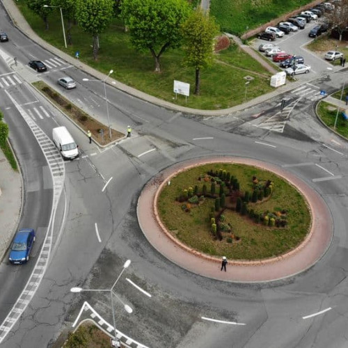 Confuzie în sensul giratoriu la Alba Iulia