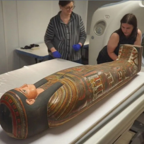 Cercetătorii din Chicago analizează mumii egiptene cu tehnologie avansată