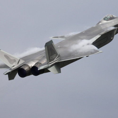 Dezvăluiri de la Salonul Aeronautic Zhuhai: Detalii intrigante despre avionul de luptă stealth J-20 al Chinei