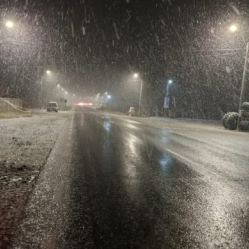 Iarna ajunge în nordul Moldovei: primele ninsori și provocări în Botoșani