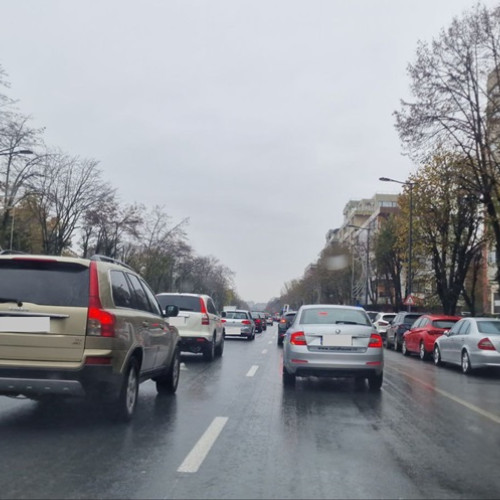 Aglomerație pe bulevardul Alexandru Lăpușneanu în Constanța