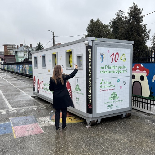 27 de clase primare se confruntă pentru un mediu mai curat