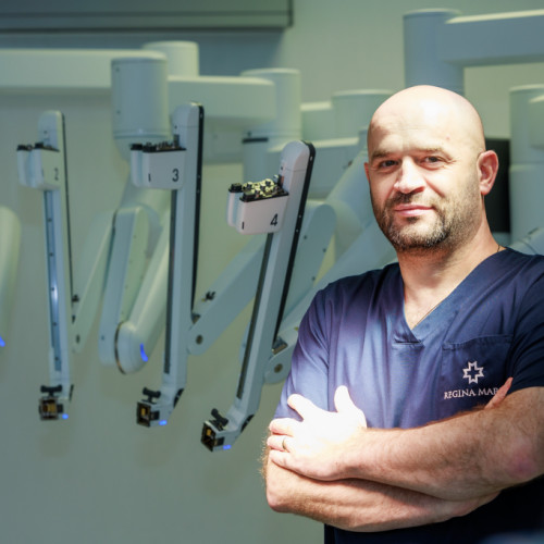 Creșterea utilizării chirurgiei robotice în medicina modernă