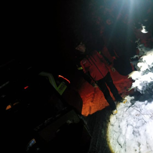 Salvamontiștii din Maramureș au salvat doi tineri ucraineni rătăciți în Munții Maramureșului