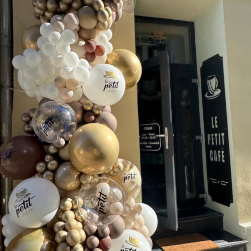 Nouă cafenea, Le Petit Cafe, deschisă pe strada Ștefan Cicio Pop din Arad