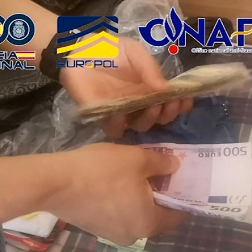 Ofițer de poliție arestat în Spania după descoperirea a 20 de milioane de euro în numerar