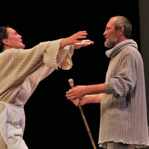 Teatrul "Mihai Eminescu" din Botoșani prezintă spectacolul "Îmbătați de dragoste"