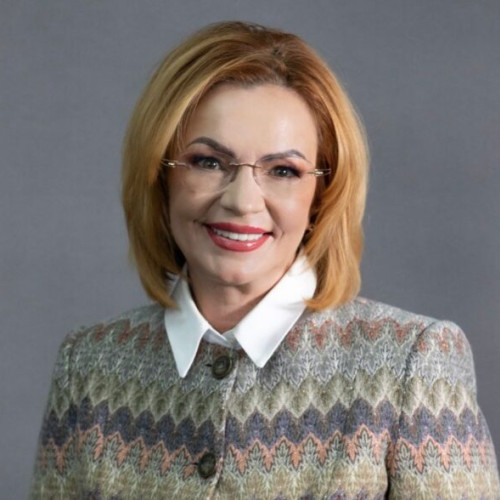 Mirela Adomnicai propune măsuri pentru sprijinirea tinerilor angajați în Suceava