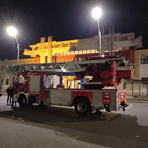 Salvare dramatică la clădirea CFR Brăila: un bărbat, convins să renunțe la gestul extrem