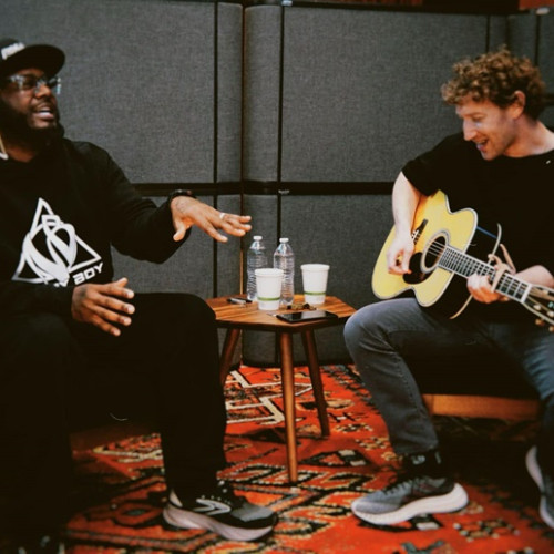 Mark Zuckerberg lansează un cover "romantic" al unei melodii rap pentru soția sa