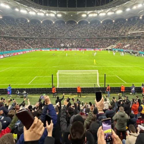 Liniile de transport public vor avea program prelungit în seara meciului Romania - Kosovo