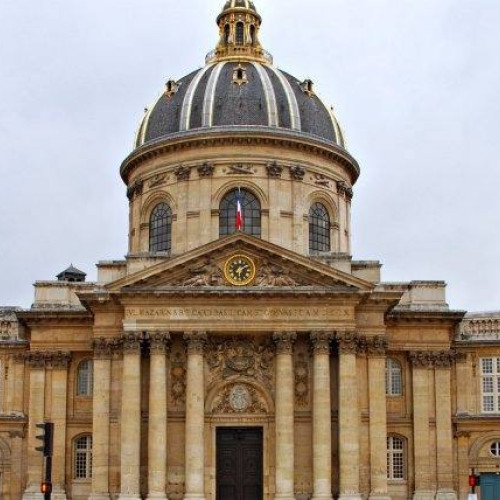 Academia Franceză lansează o nouă ediție a Dicționarului Francez după 40 de ani de muncă