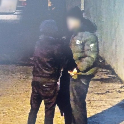 Furt în Centrul Istoric al Botoșaniului: un tânăr reținut pentru furt de telefon