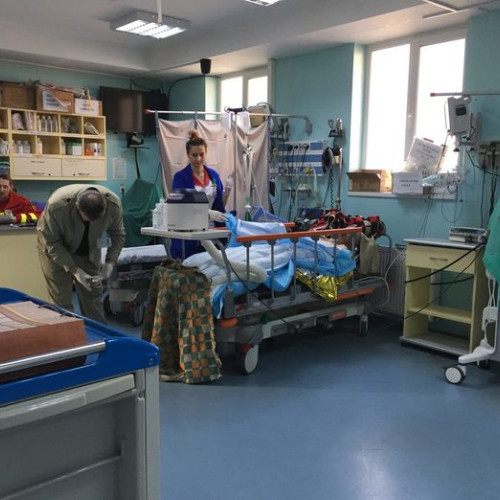 Incident șocant în județ: Un bătrân a fost găsit înghețat în propria casă